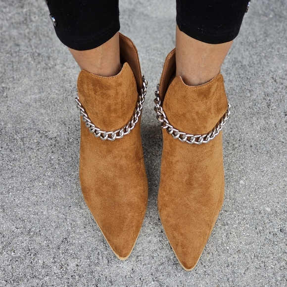 Women's Suede Tan Block Heel Chelsea Boots - Picture 2 of 5